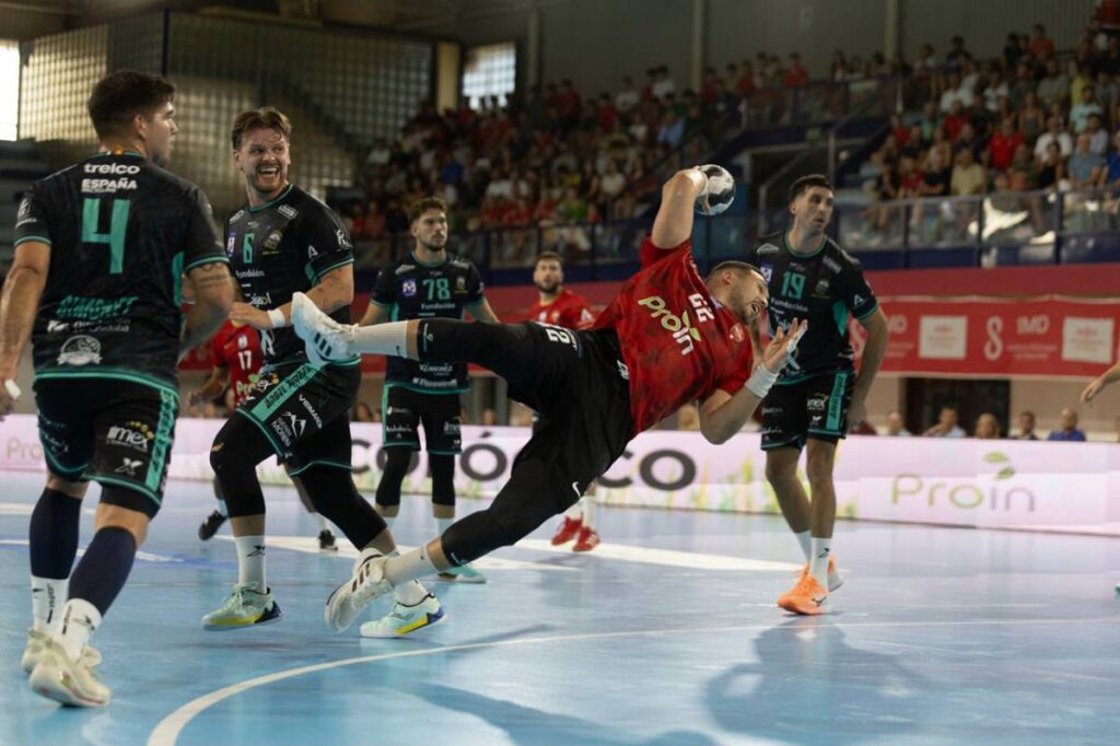 30-31: Derrota en el estreno liguero